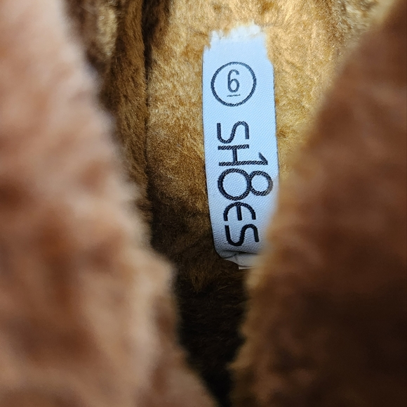 SOLD) NWOT🌟 Platform Boots - Picture 8 of 9